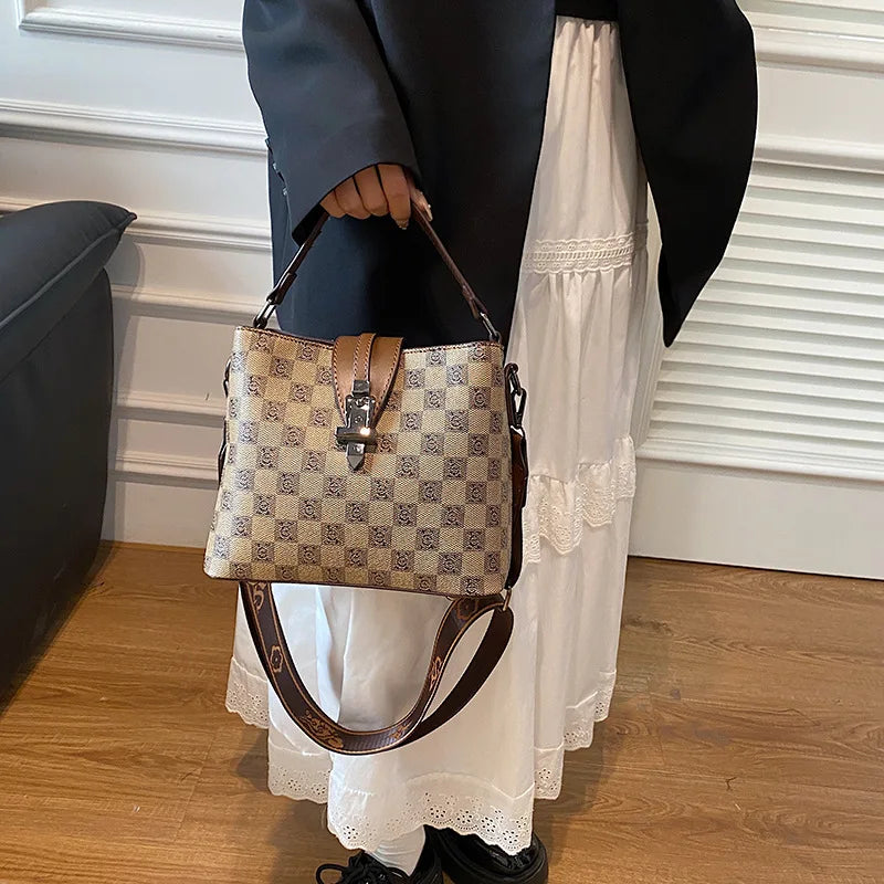 Santo Estilo leather bag